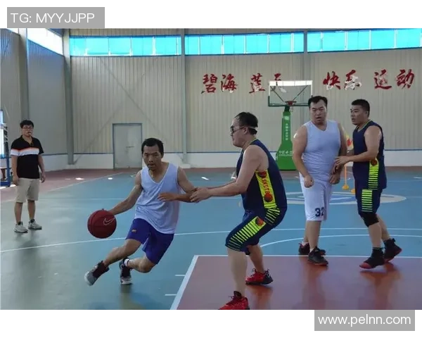 重庆篮球队在邀请赛中的团队配合表现分析与点评 重庆篮球队在邀请赛中的团队配合表现分析与点评